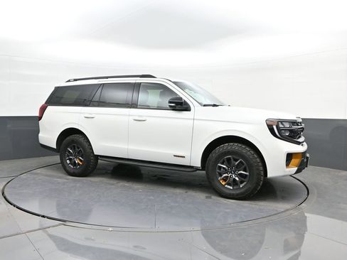 New 2026 Ford Expedition Tremor image 17