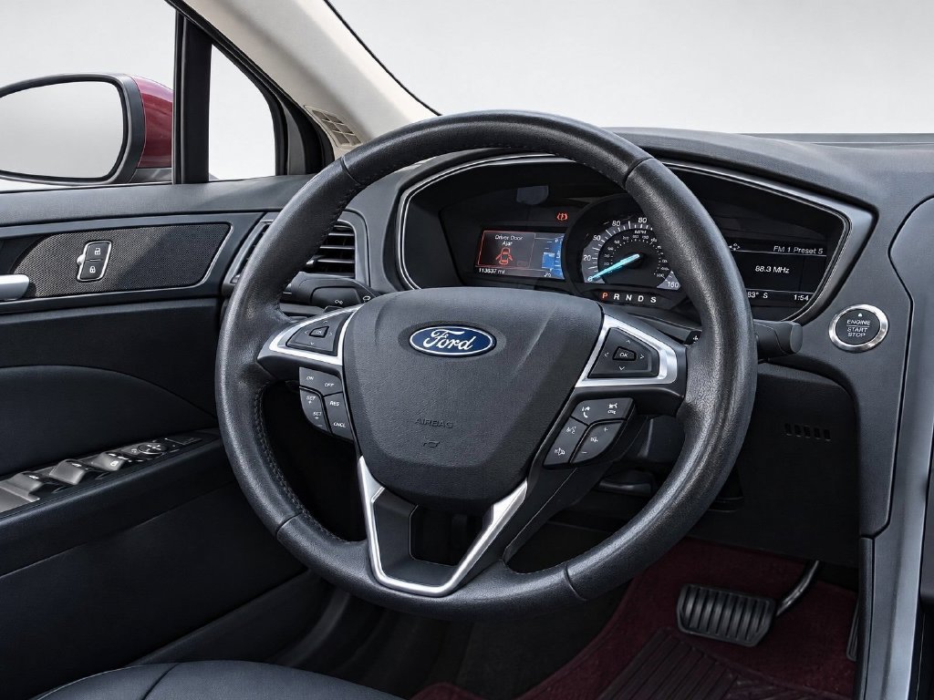 Used 2018 Ford Fusion SE w/ Equipment Group 201A FWD image 24