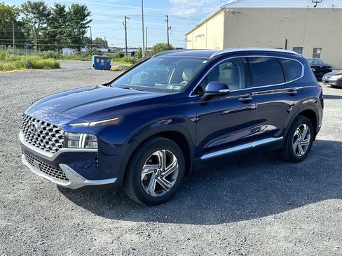Used 2022 Hyundai Santa Fe SEL w/ Convenience + Premium Package FWD image 4