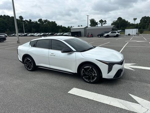 Certified 2025 Kia K4 EX FWD image 2