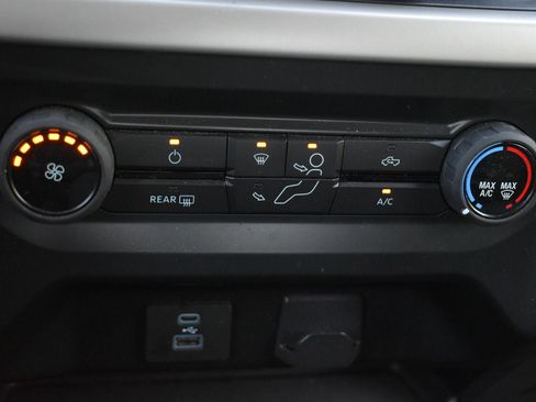 Used 2022 Ford F150 XLT AWD/4WD image 29