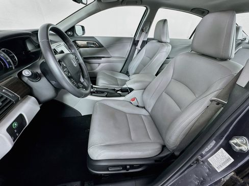 Certified 2017 Honda Accord EX-L image 21