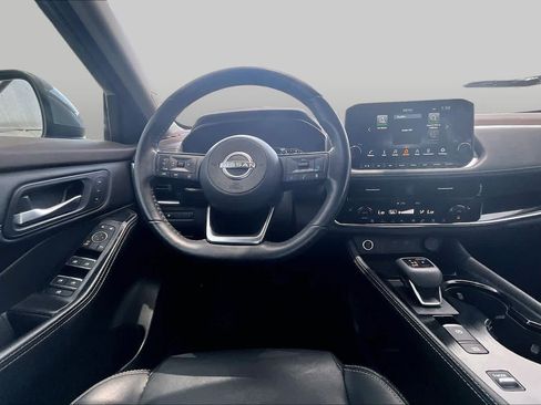 Used 2023 Nissan Rogue SL w/ SL Premium Package FWD image 6