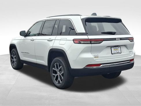 New 2025 Jeep Grand Cherokee Limited image 4