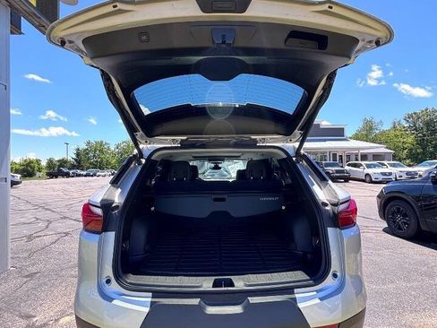 Used 2019 Chevrolet Blazer LT w/ Sun and Wheels Package AWD/4WD image 9