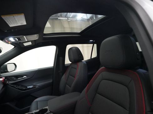 Used 2025 Chevrolet Equinox RS w/ Safety and Technology Package FWD image 32