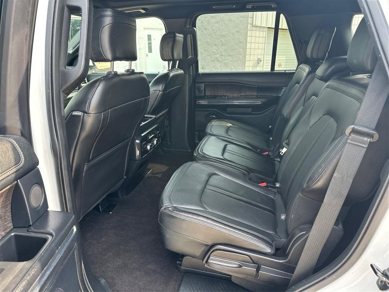 Used 2020 Ford Expedition Limited AWD/4WD image 10