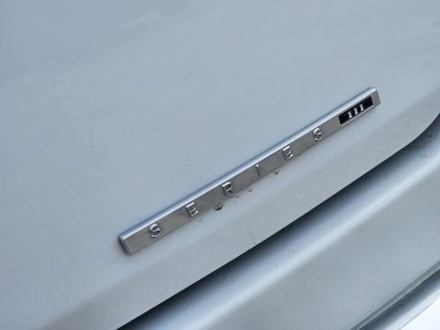 Used 2022 Jeep Wagoneer Series III w/ Premium Group I RWD image 12