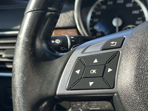 Used 2016 Mercedes-Benz GL 450 4MATIC image 16