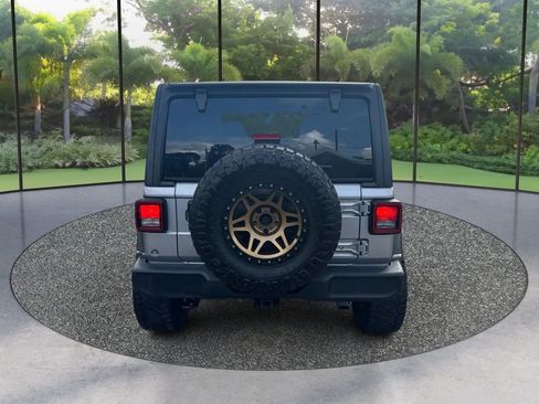 Used 2019 Jeep Wrangler Unlimited Sport S AWD/4WD image 6