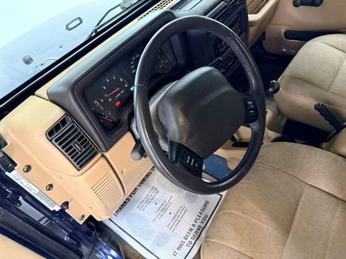Used 2001 Jeep Wrangler SE AWD/4WD image 16