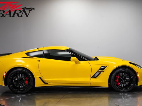 Used 2019 Chevrolet Corvette Grand Sport w/ Carbon Flash Badge Package RWD image 14