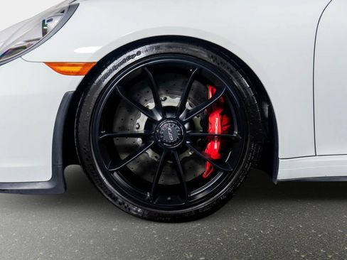 Used 2018 Porsche 911 GT3 w/ Sport Chrono Package RWD image 19