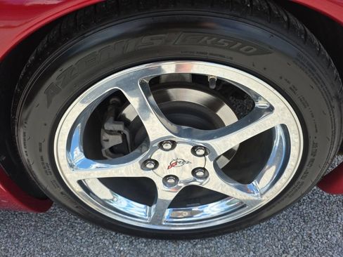 Used 2004 Chevrolet Corvette Convertible w/ Preferred Equipment Group RWD image 20