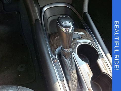 Certified 2017 Chevrolet Malibu Premier FWD image 14