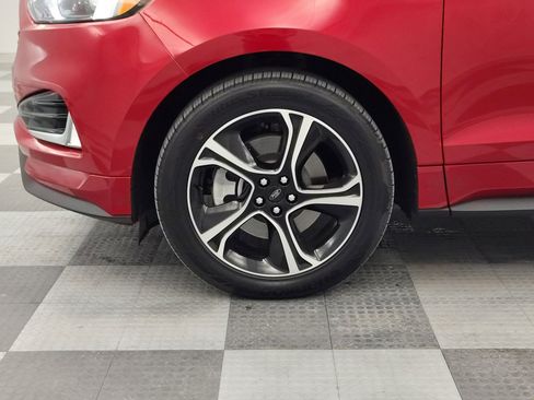 Used 2024 Ford Edge ST image 15
