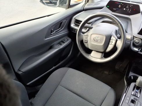 Used 2024 Toyota Prius LE image 16