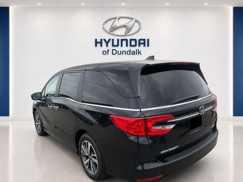 Used 2024 Honda Odyssey Touring image 2