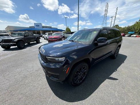 Used 2024 Jeep Grand Cherokee L Summit w/ High Altitude Package AWD/4WD image 44