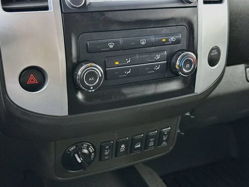 Used 2015 Nissan Xterra S AWD/4WD image 18