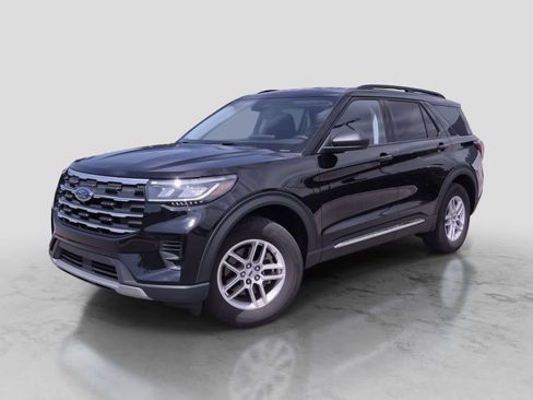Used 2025 Ford Explorer Active AWD/4WD image 1