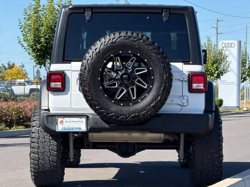 Used 2021 Jeep Wrangler Unlimited Sport AWD/4WD image 4