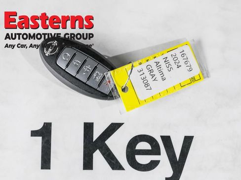 Used 2024 Nissan Altima 2.5 SV image 25