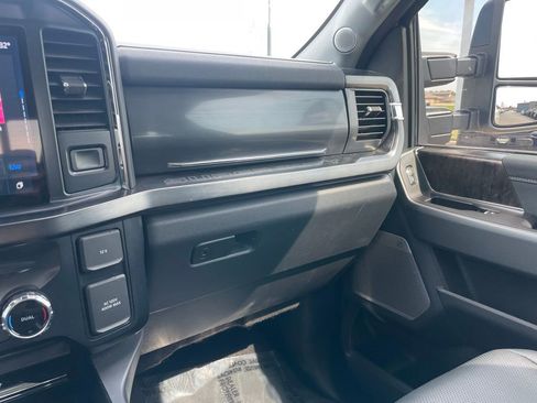 Used 2024 Ford F250 Lariat w/ Lariat Ultimate Package AWD/4WD image 54