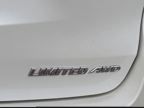 Used 2017 Toyota Highlander Limited image 15