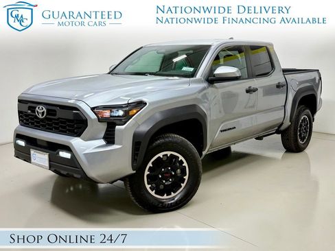 Used 2025 Toyota Tacoma TRD Off-Road image 1