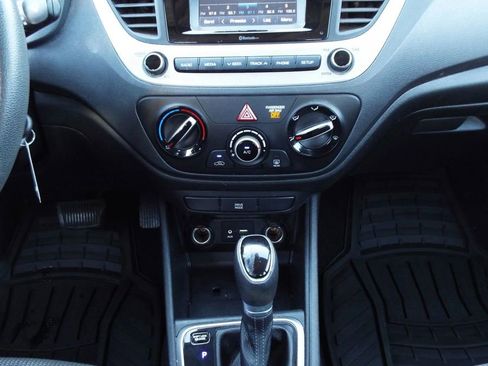 Used 2021 Hyundai Accent SE image 13