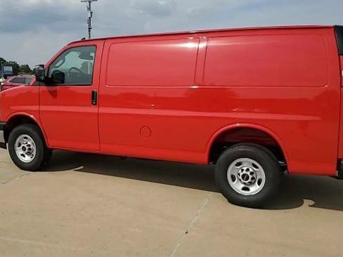 New 2025 GMC Savana 2500 w/ Driver Convenience Package image 6