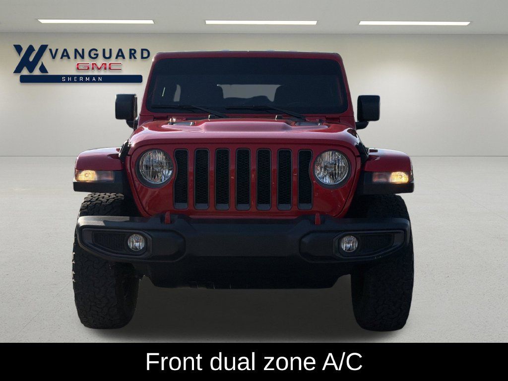 Used 2021 Jeep Wrangler Unlimited Rubicon w/ Cold Weather Group AWD/4WD image 3