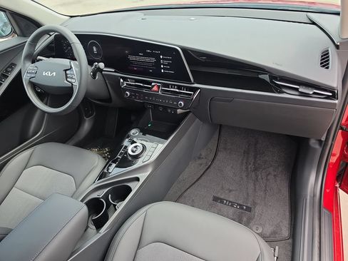 New 2026 Kia Niro Wind FWD image 12