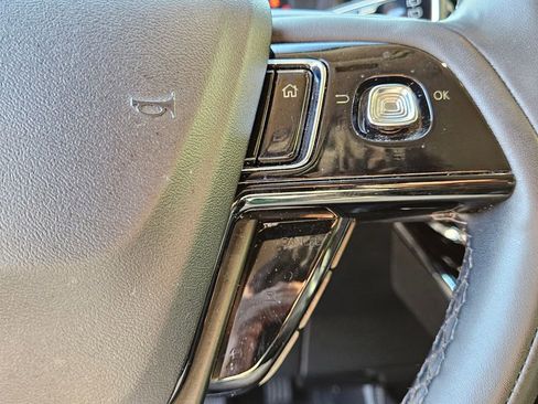 Used 2023 Lincoln Corsair AWD image 27