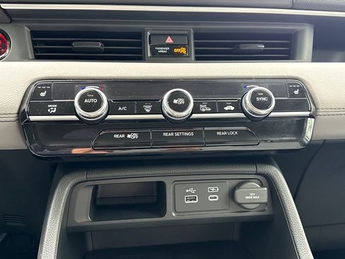 Certified 2025 Honda Pilot EX-L image 21