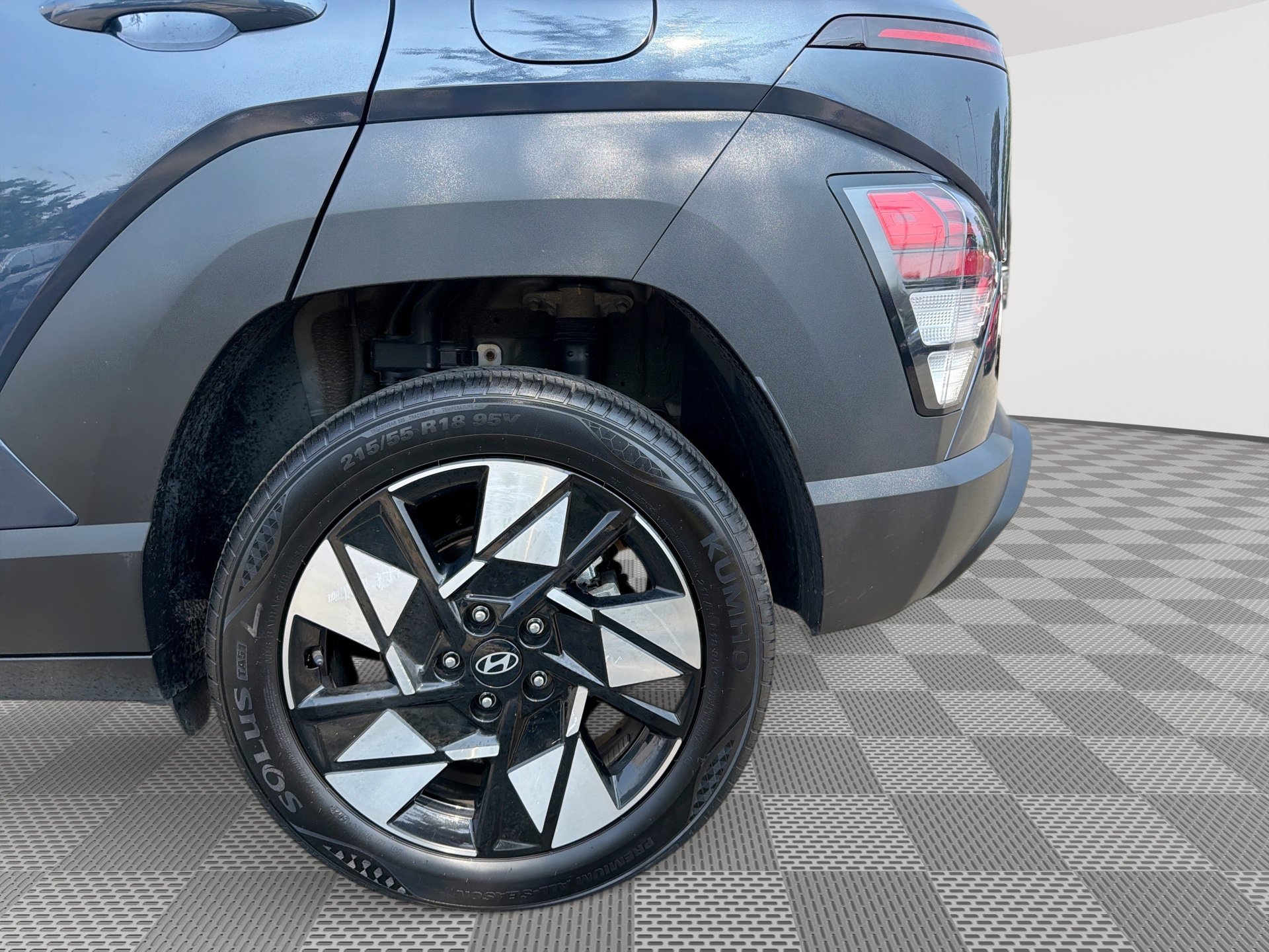 Used 2024 Hyundai Kona SEL AWD/4WD image 28