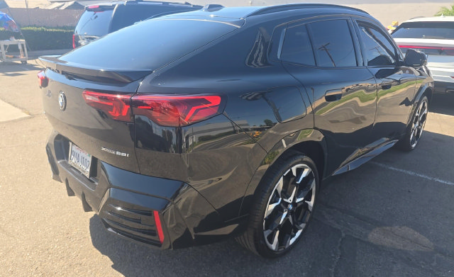 Used 2025 BMW X2 xDrive28i w/ Premium Package AWD/4WD image 3