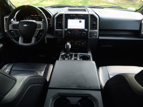 Used 2017 Ford F150 Raptor w/ Equipment Group 801A Mid image 8