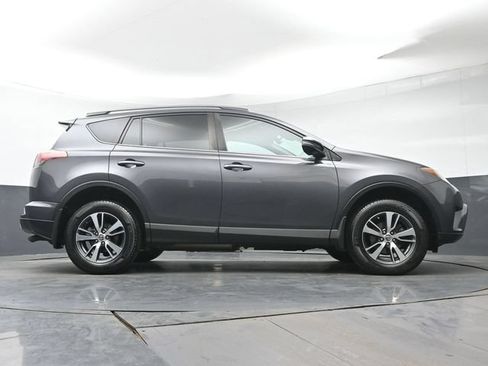 Certified 2018 Toyota RAV4 XLE w/ Plus Extra Value Package AWD/4WD image 33