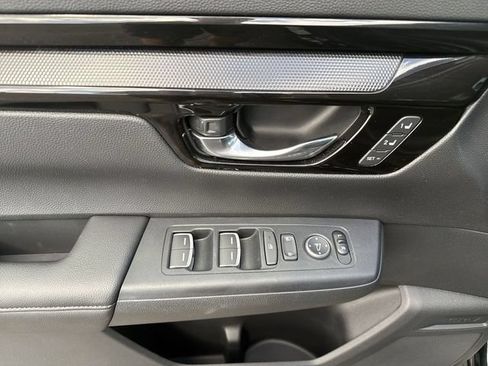 Used 2025 Honda CR-V EX-L image 13