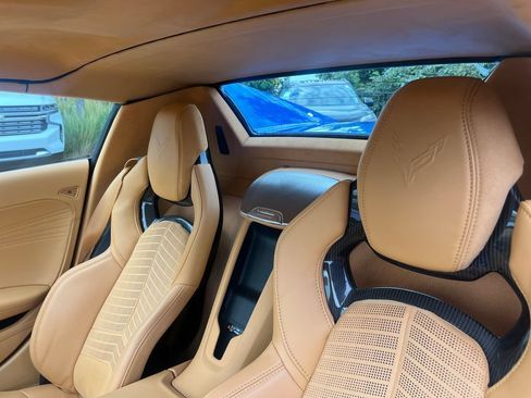 Used 2025 Chevrolet Corvette Z06 RWD image 25