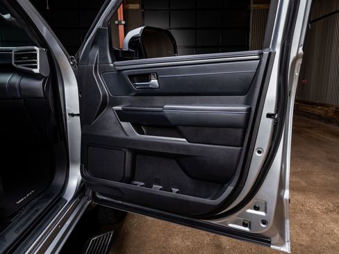 Used 2024 Toyota Sequoia Platinum image 38