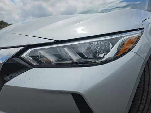 Used 2023 Nissan Sentra SV FWD image 31