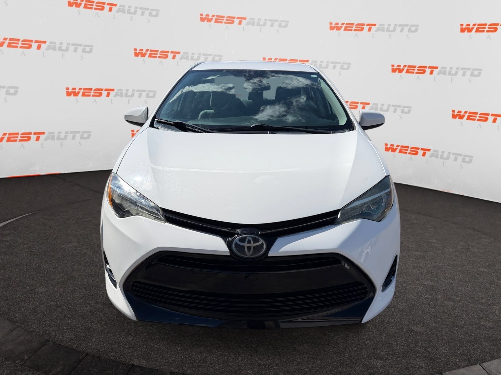 Used 2017 Toyota Corolla L w/ Carpet Mat Package (TMS) FWD image 8