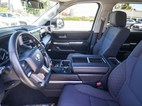 Used 2022 Toyota Tundra SR5 AWD/4WD image 17