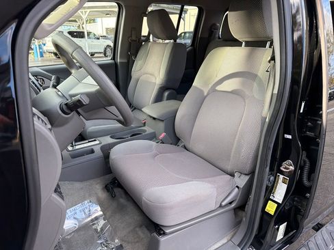 Used 2014 Nissan Frontier SV w/ SV Value Truck Package image 29