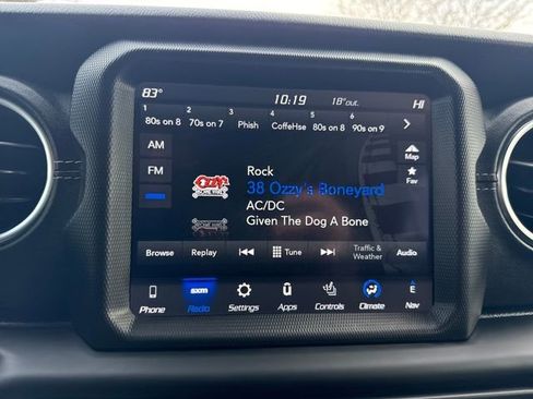 Used 2019 Jeep Wrangler Unlimited Sahara image 36