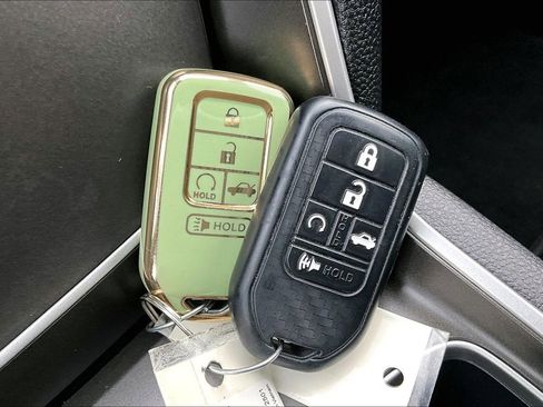 Used 2022 Honda Accord Sport image 13