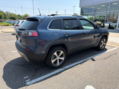 Used 2020 Jeep Cherokee Limited AWD/4WD image 3